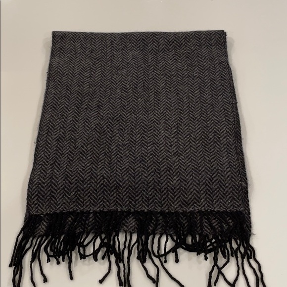 Black Brown 1826 Herringbone Cashmere Scarf - Picture 1 of 4